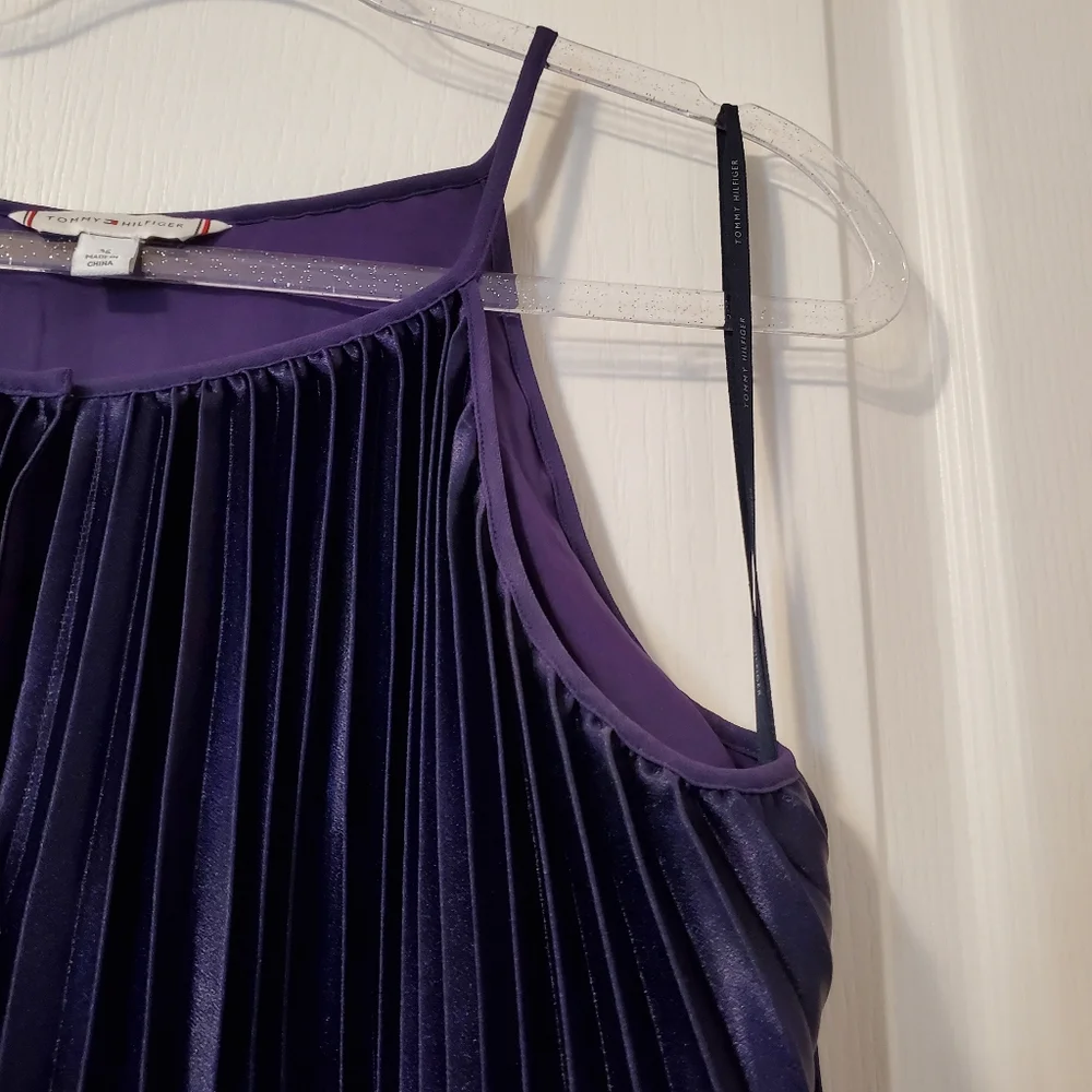 Tommy Hilfiger- Purple to Silver Ombre Pleated Maxi Dress (size 36) - Picture 7 of 17